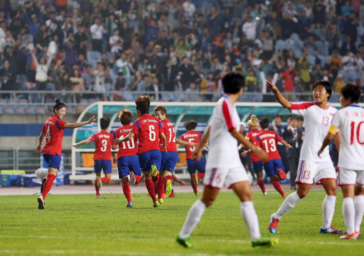 包含中超球队拼尽全力,冲刺胜利收获喜悦的词条 包含中超球队拼尽全力,冲刺胜利收获喜悦的词条